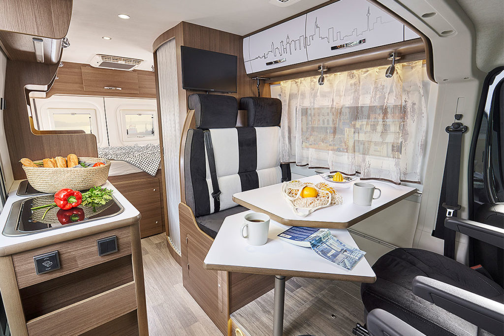 Bravia mobil Swan 599 Edition 30 - Viel Stauraum - NTC Bus-Store in Erfurt